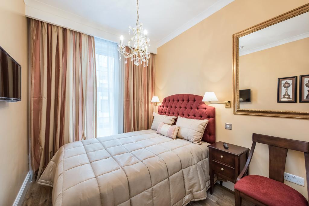 London Residence Гостевой дом *
